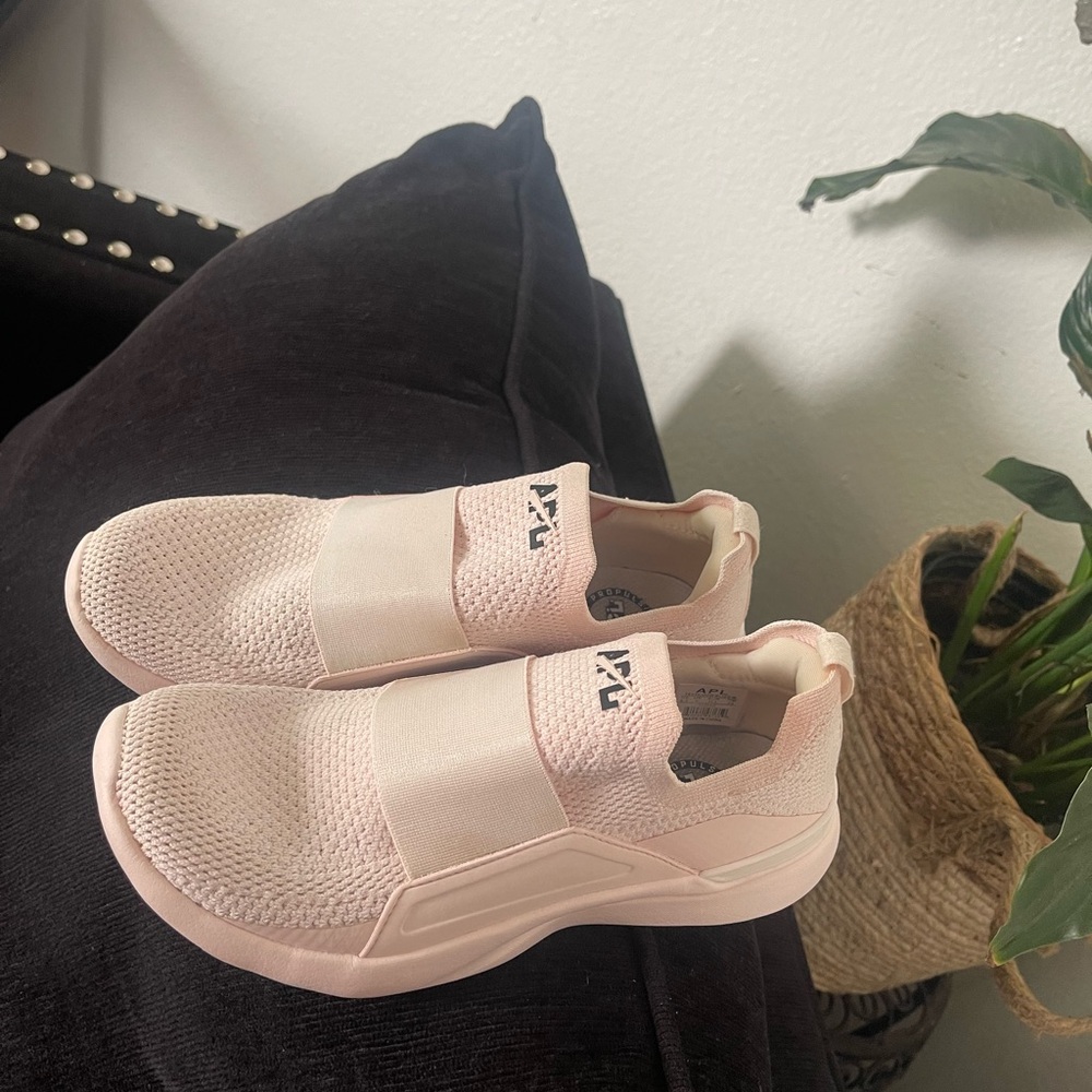 APL: Athletic Propulsion Labs TechLoom Bliss Sneakers - Picture 8 of 12